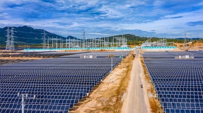 Nhà máy điện mặt trời Trung Nam Thuận Nam 450 MW