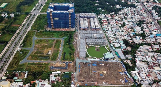 Nhiều dự án “đắp chiếu” lâu năm, rất mong được giải cứu. Trong ảnh: Dự án Green Star Sky Garden của Công ty Hưng Lộc Phát