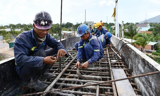 Thi công Dự án cao tốc Bắc - Nam, đoạn Phan Thiết - Dầu Giây. Ảnh: Phạm Hoàng