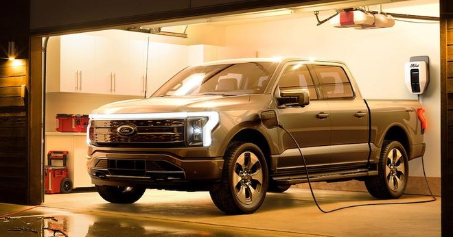 Mẫu bán tải F-150 Lightning chạy điện