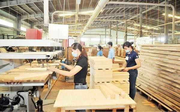 Sản phẩm gỗ có mức tăng 6,4 tỷ USD, tăng 75,7% so với cùng kỳ năm 2020. 