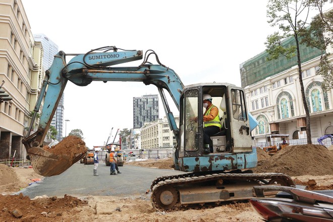 Một tuyến metro đang xây dựng tại TP.HCM. Ảnh: Lê Toàn