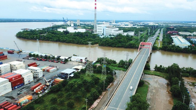 Hạ tầng kết nối hoàn thiện là bệ phóng giúp bất động sản hậu cần bứt phá. Ảnh: Lê Toàn