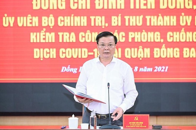 Bí thư Thành ủy Hà Nội Đinh Tiến Dũng.