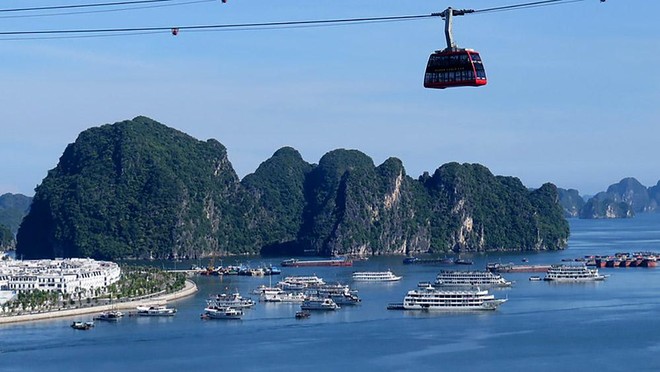 Hạ Long luôn thu hút du khách bởi nơi đây sở hữu di sản thiên nhiên thế giới từng được UNESCO nhiều lần công nhận. Ảnh: Chí Cường