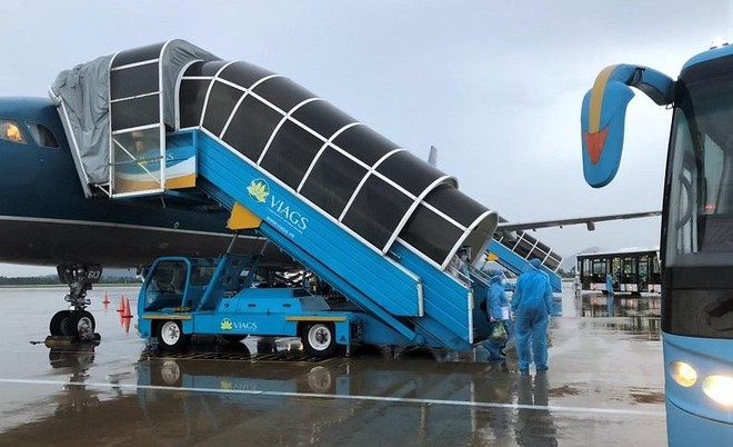 Một chuyến bay chở khách hiếm hoi của Vietnam Airlines thực hiện trong quý 3/2021 để đưa người dân từ Tp.HCM về quê