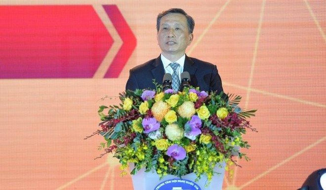 Ông Lê Quang Huy, Chủ nhiệm Ủy ban Khoa học công nghệ và khoa học của Quốc hội phát biểu tại Diễn đàn Quốc gia Phát triển Doanh nghiệp Công nghệ số năm 2021 (Ảnh: VnExpress)