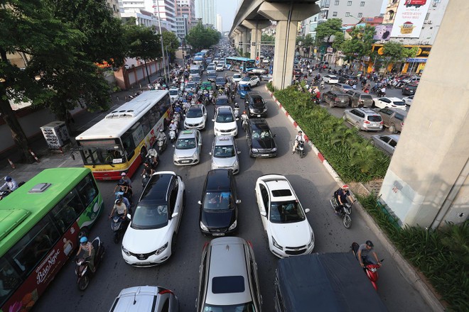 Việc gia hạn thời gian nộp phí bảo hiểm không có nhiều ý nghĩa đối với chủ xe cơ giới. Ảnh: Dũng Minh