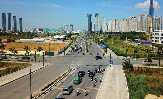 Hạ tầng đi tới đâu, thị trường bất động sản phát triển tới đó. Ảnh: Lê Toàn