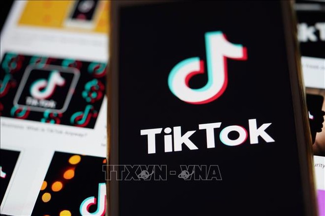 Biểu tượng TikTok tại Arlington, Virginia, Mỹ. Ảnh: AFP/TTXVN