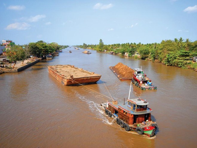 Một đoạn kênh Chợ Gạo.