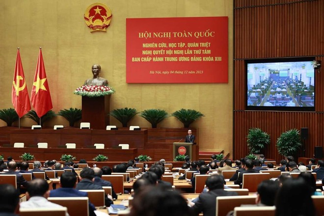 Hội nghị toàn quốc nghiên cứu, học tập, quán triệt Nghị quyết Hội nghị lần thứ tám Ban Chấp hành Trung ương Đảng khóa XIII theo hình thức trực tiếp kết hợp trực tuyến (Ảnh: VGP/Nhật Bắc)