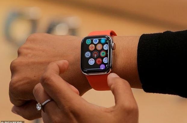 Đồng hồ thông minh Apple Watch. (Nguồn: Reuters)