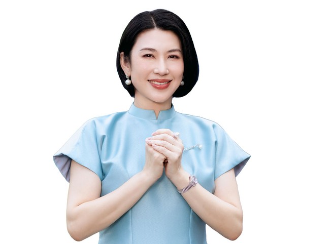 Bà Michele Wee - Tổng giám đốc (CEO)