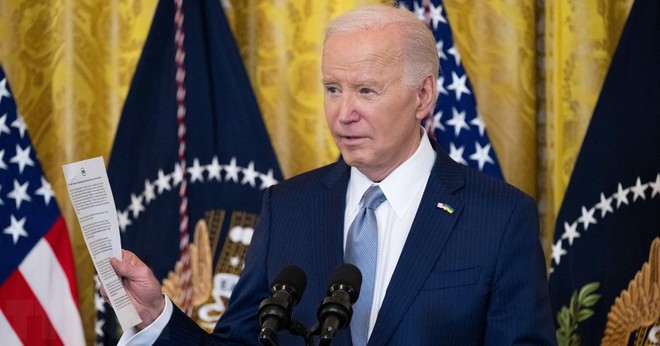 Tổng thống Mỹ Joe Biden phát biểu tại Nhà Trắng ngày 23/2/2024. (Ảnh: AFP/TTXVN)