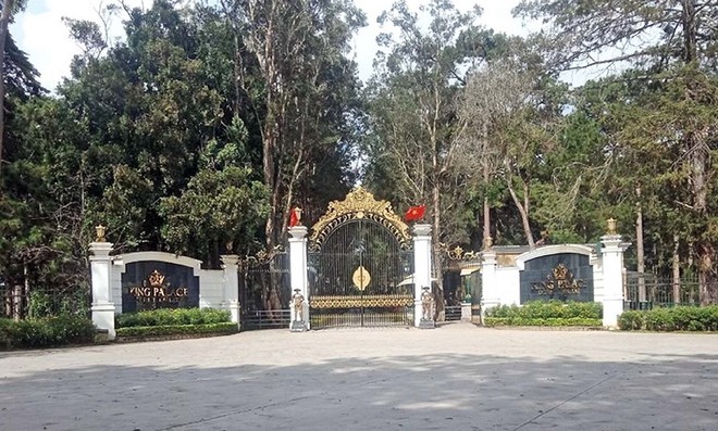 King Palace tại Dinh I do Công ty cổ phần Hoàn Cầu Đà Lạt làm chủ . Ảnh: P.V