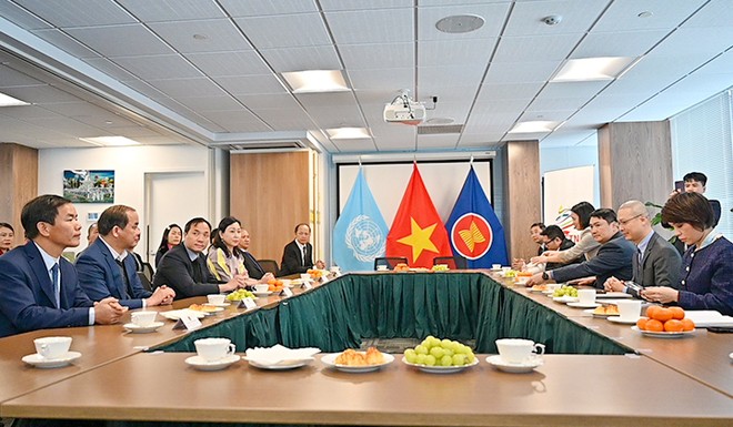 Đoàn công tác có buổi làm việc với Phái đoàn Thường trực Việt Nam tại Liên Hợp Quốc. Ảnh: T.T.H