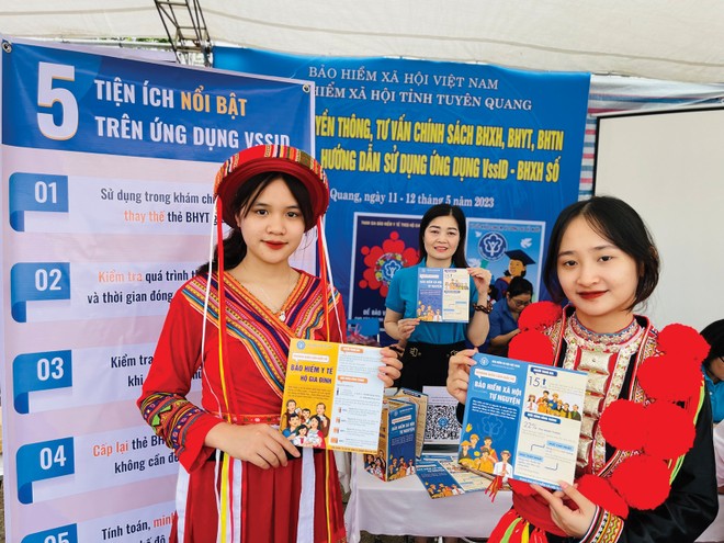 Tuyên truyền, hướng dẫn thực hiện dịch vụ bảo hiểm xã hội số tại Tuyên Quang 