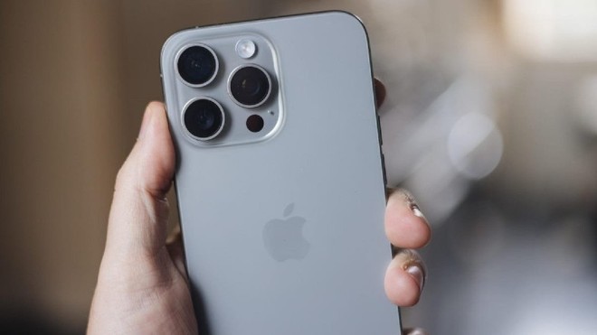 iPhone 16 Pro "lột xác" hoàn toàn với camera zoom quang 5x.