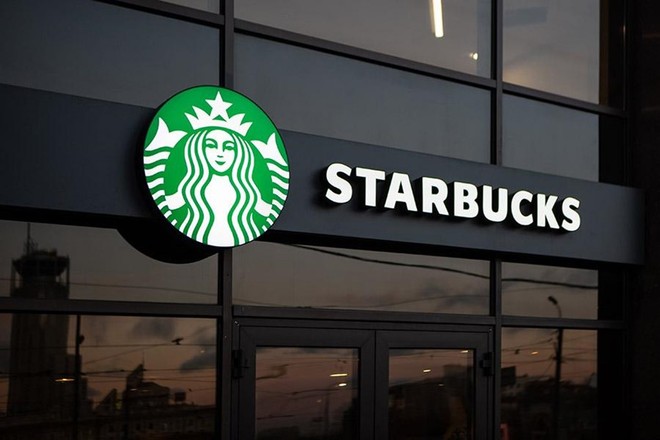 Cổ phiếu Starbuks đang lao dốc, giảm hơn 30% so với đỉnh