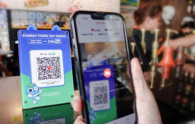 Thanh toán qua QR code ngày càng phổ biến ở Việt Nam.