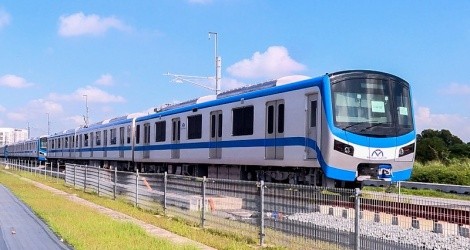 Đoàn tàu metro Bến Thành - Suối Tiên chạy thử nghiệm 