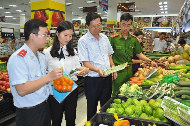 TP. Hà Nội nỗ lực không để các sản phẩm quảng cáo sai quy định tiếp tục lưu hành... 