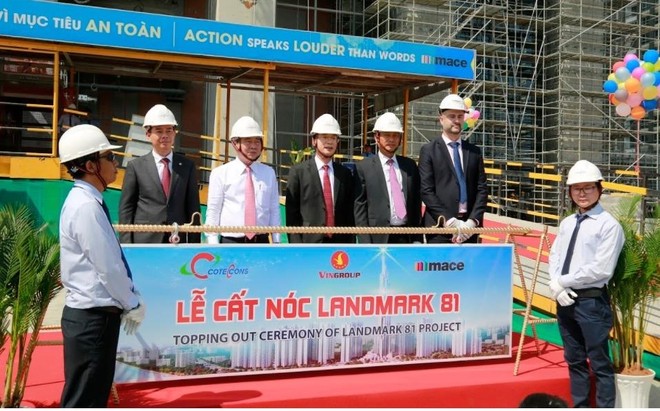 Cất nóc tòa nhà cao nhất Việt Nam - Landmark 81