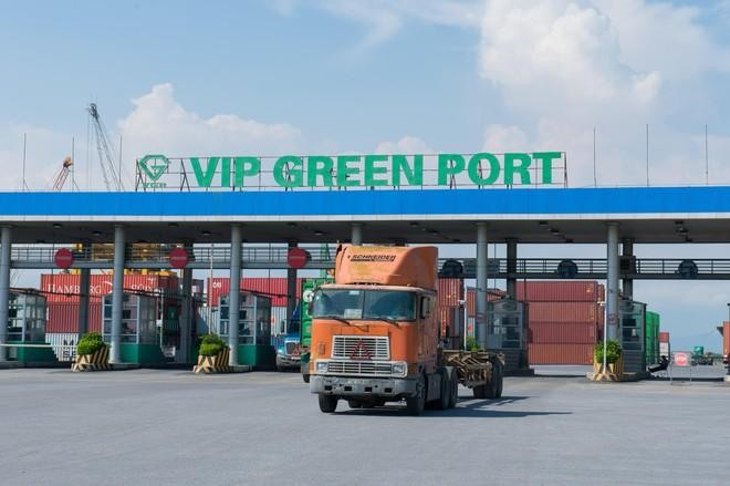 Sản lượng container qua cảng tăng giúp Cảng Xanh VIP (VGR) tăng 50% lãi quý II