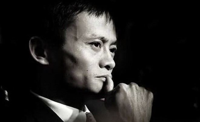 Jack Ma, tỷ phú công nghệ, cây đại thụ ngành công nghiệp Internet tại Trung Quốc, được các tạp chí uy tín như Forbes, Financial Times lẫn cộng đồng công nghệ đánh giá cao - Ảnh: VulcanPost