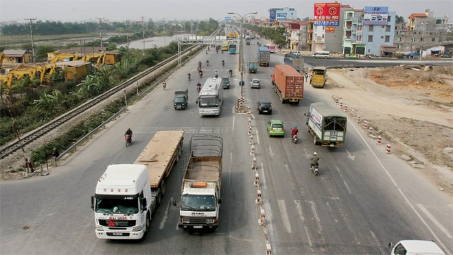 Một số DN tìm cách vận chuyển bằng các phương tiện vận tải khác