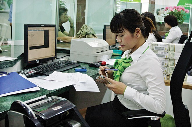 Ngày 27/2, tỷ giá USD/VND tại Vietcombank được niêm yết 21.340 - 21.390 đồng/USD, tăng 5 đồng ở cả hai chiều mua vào - bán ra
