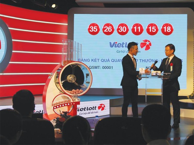 Xổ số điện toán Vietlott liệu sẽ mang lại nhiều lợi ích cho khách hàng và đóng góp nguồn thu lớn cho Nhà nước? Ảnh: Đức Thanh