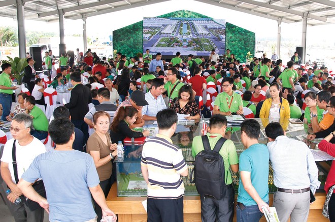Chính thức được công bố trong tuần trước, Dự án Nhà phố vườn SaiGon Village tại khu Nam Sài Gòn do Công ty cổ phần Bất động sản Danh Khôi Á Châu phân phối đã tạo được sự quan tâm khá đặc biệt của khách hàng