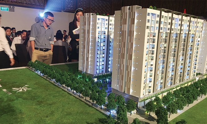 Đa số các dự án bất động sản hiện này thiếu lối đi riêng cho người khuyết tật. Ảnh: Gia Huy