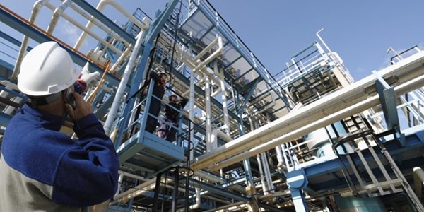 Lọc dầu Dung Quất và Nghi Sơn bối rối với yêu cầu sản xuất chuẩn Euro 4