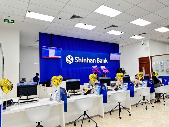 Ngân hàng Shinhan Việt Nam chính thức khai trương phòng giao dịch Calmette