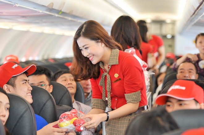 Vietjet tung 100.000 vé 0 đồng chào mừng đường bay mới TP. HCM - Hồng Kông