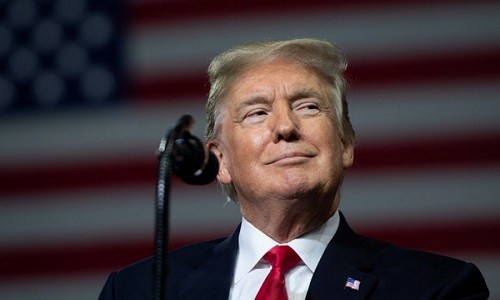 Tổng thống Trump trong một cuộc gặp người ủng hộ năm 2018. Ảnh: AFP.