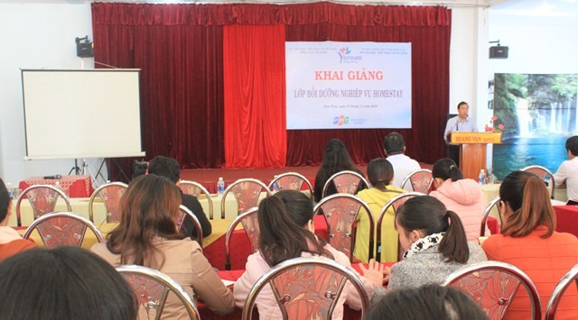 Lớp bồi dưỡng nghiệp vụ Homestay cho cán bộ, công chức, viên chức làm công tác quản lý về du lịch Kon Tum.