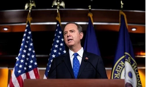 Chủ tịch Ủy ban Tình báo Hạ viện Adam Schiff phát biểu trước Quốc hội Mỹ hôm 25/9. Ảnh: Reuters.