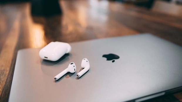 Tai nghe AirPods của Apple. (Nguồn: Nikkei Asian Review).