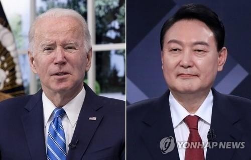 Tổng thống Mỹ Joe Biden và Tổng thống đắc cử Hàn Quốc Yoon Suk-yeol. (Nguồn: Yonhap)