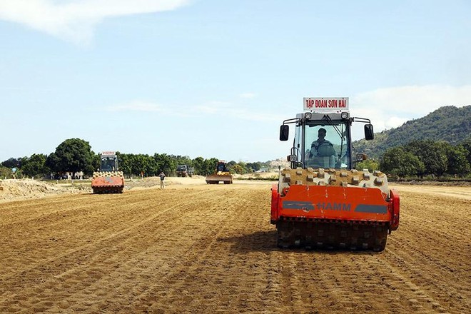 Các dự án đường bộ cao tốc sẽ tạo tiền đề, động lực và không gian mới phục vụ phát triển kinh tế.