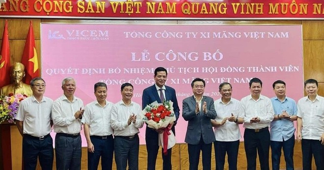 Cục trưởng Cục quản lý nhà và Thị trường Bất động sản, Bùi Xuân Dũng làm Chủ tịch HĐTV Vicem.