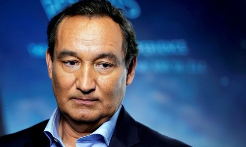 Giám đốc điều hành United Airlines Oscar Munoz. Ảnh:Reuters.