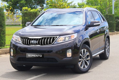 Sorento giảm giá xuống dưới 800 triệu.