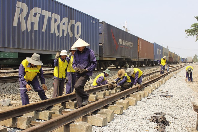 Sau khi sáp nhập, TP.HCM dự kiến sẽ đầu tư nhiều tuyến đường sắt mới - Ảnh: Lê Quân