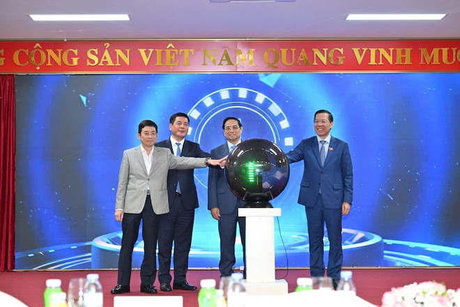 Thủ tướng Phạm Minh Chính cùng lãnh đạo các Bộ, ngành chứng kiến lễ công bố kết quả xuất nhập khẩu năm 2025