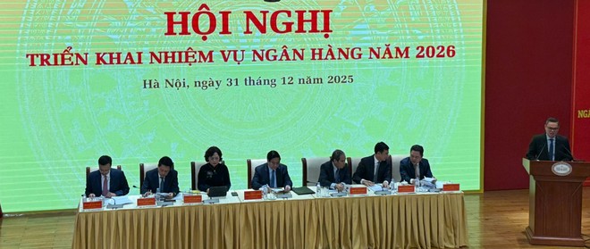 Ông Trần Minh Bình, Chủ tịch HĐQT VietinBank phát biểu tại Hội nghị